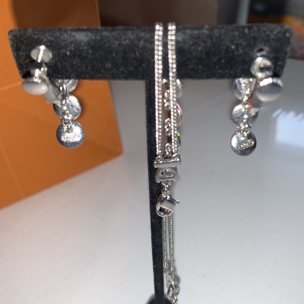 Dior earrings and bracelet set silver tone - Picture 4 of 7